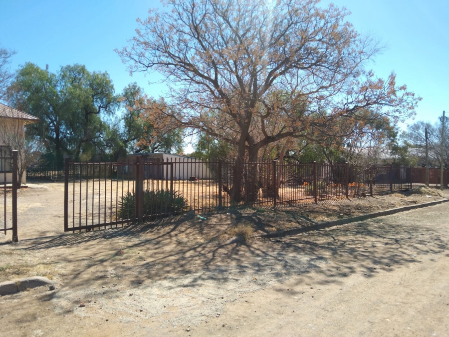 3 Bedroom Property for Sale in Theunissen Free State